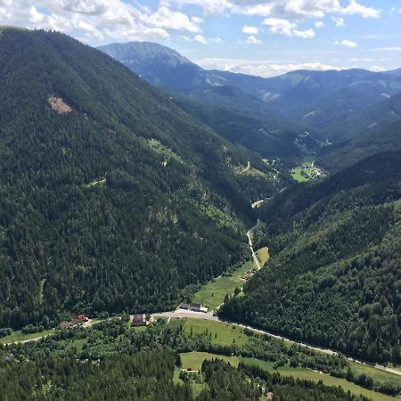 Отель Gasthof Zum Maurer Мариацелль Экстерьер фото